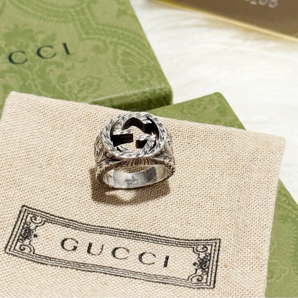 Gucci Interlocking G Paisley Silver Ring (GUC) - Picture 3 of 16